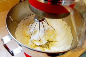 Mixed about 4 minutes, the cream will start to thicken more